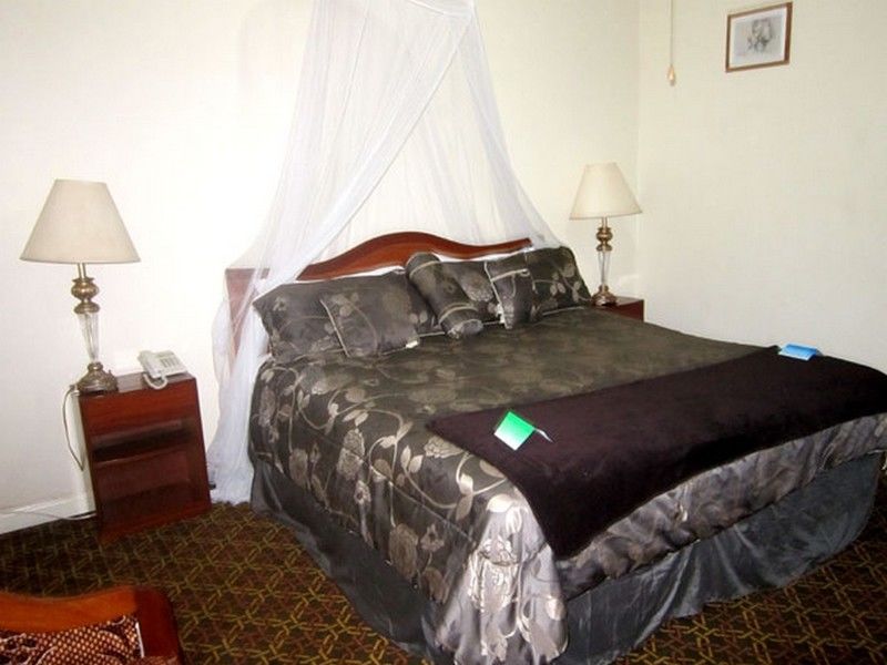Executive Airport Hotel Ентебе Екстериор снимка