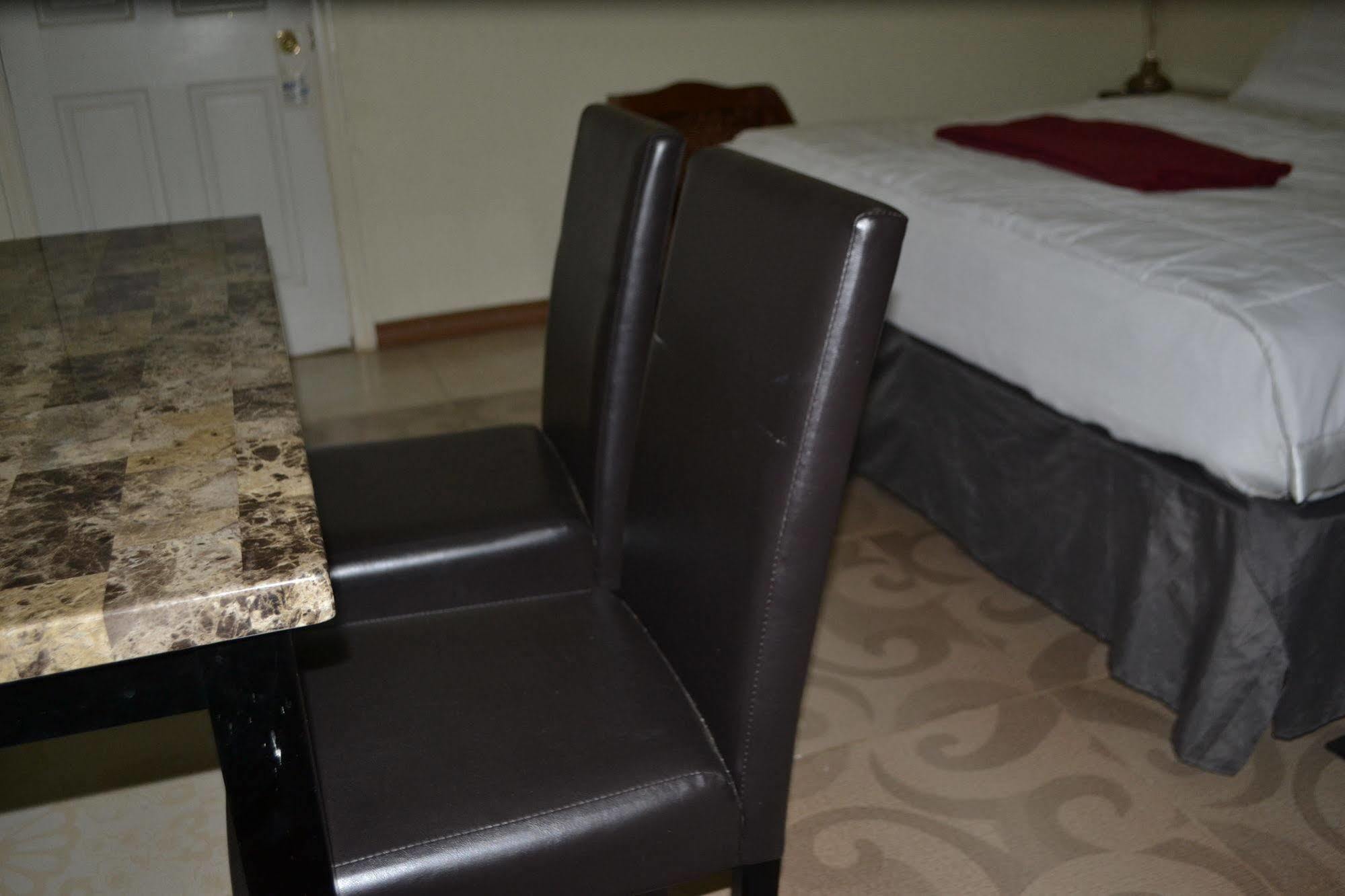 Executive Airport Hotel Ентебе Екстериор снимка